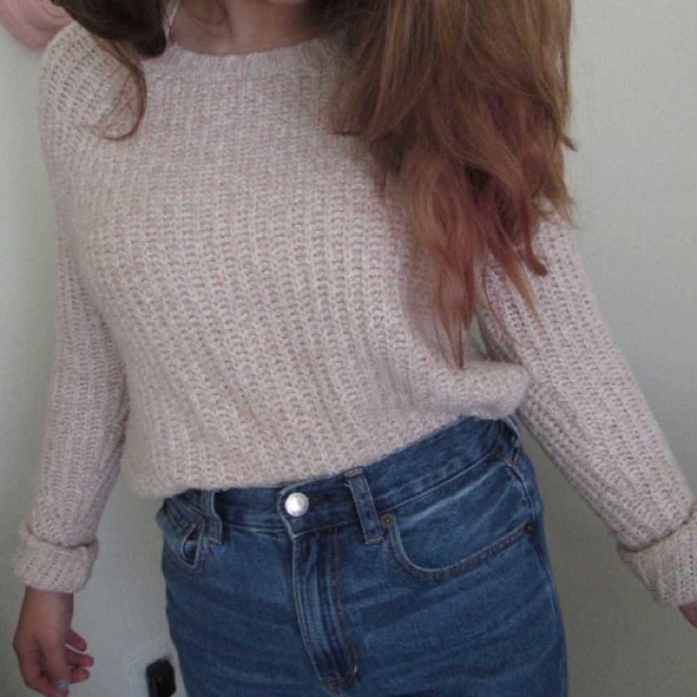 Girls American Eagle blush pink sweater